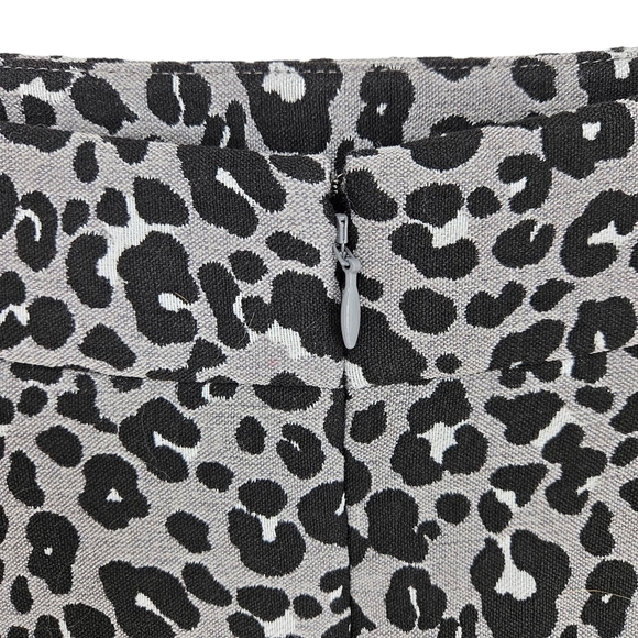 Ann Taylor LOFT Flare Skirt Gray Leopard Lined Zip Back A Line Pockets 2 - Picture 4 of 6